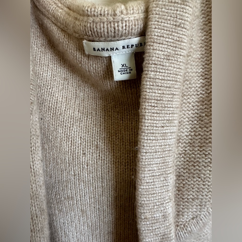 Various cardigans - Picture 2 of 8